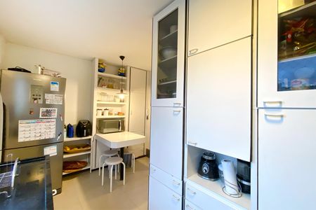 Apartamento à venda com 106m², 3 quartos e 2 vagasCozinha