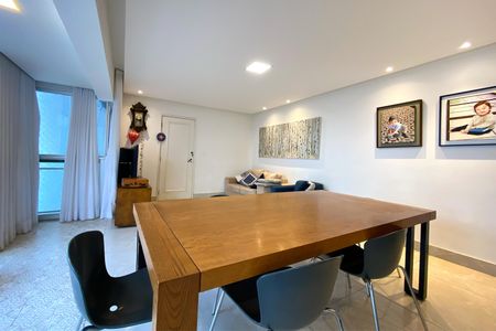 Sala de apartamento à venda com 3 quartos, 106m² em Sion, Belo Horizonte