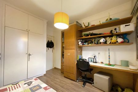 Apartamento à venda com 106m², 3 quartos e 2 vagasQuarto 3