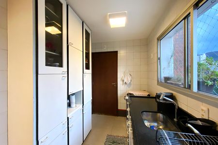 Apartamento à venda com 106m², 3 quartos e 2 vagasCozinha