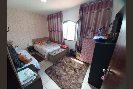 Casa à venda com 232m², 4 quartos e 2 vagasFoto 15