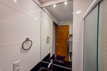 Apartamento à venda com 52m², 2 quartos e 1 vagaBanheiro 