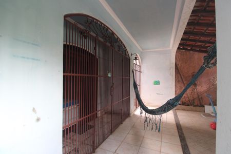 Casa de condomínio à venda com 450m², 6 quartos e 3 vagasVaranda
