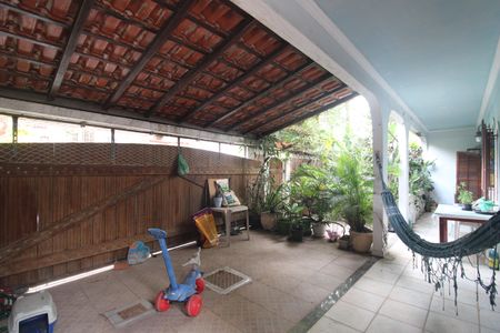 Casa de condomínio à venda com 450m², 6 quartos e 3 vagasGaragem