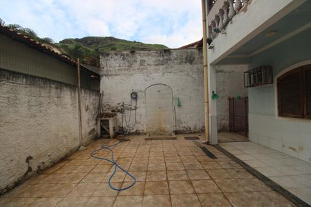 Casa de condomínio à venda com 450m², 6 quartos e 3 vagasQuintal