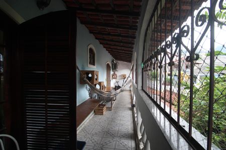 Casa de condomínio à venda com 450m², 6 quartos e 3 vagasSuíte 3 - Varanda