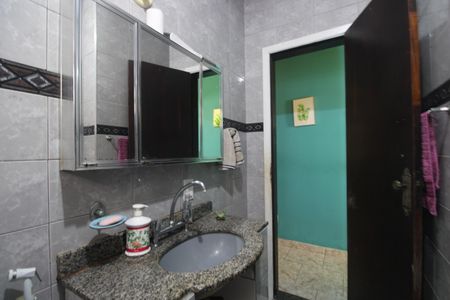 Casa de condomínio à venda com 450m², 6 quartos e 3 vagasBanheiro social