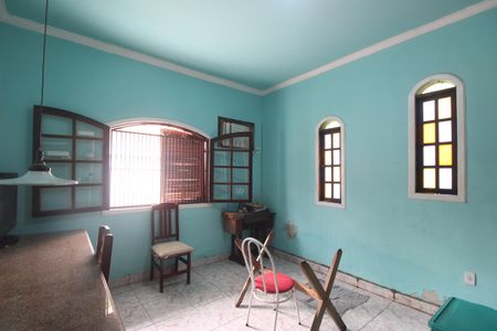 Casa de condomínio à venda com 450m², 6 quartos e 3 vagasQuarto