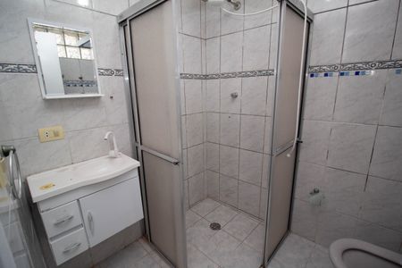 Banheiro de casa para alugar com 1 quarto, 70m² em Freguesia do Ó, São Paulo