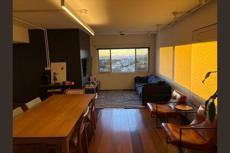 Sala de apartamento à venda com 3 quartos, 112m² em Vila Madalena, São Paulo