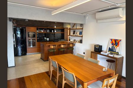 Cozinha de apartamento à venda com 3 quartos, 112m² em Vila Madalena, São Paulo