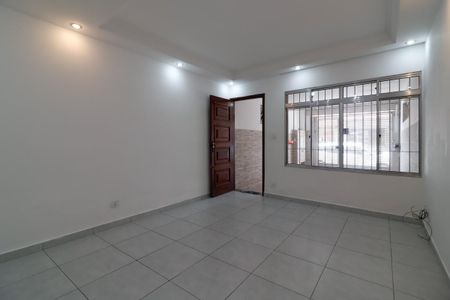 Casa à venda com 82m², 2 quartos e 1 vagaSala