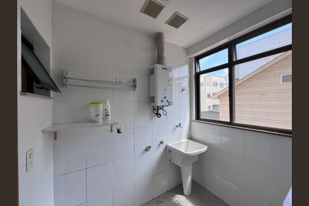 Apartamento para alugar com 100m², 3 quartos e 2 vagasCozinha e Área de Serviço