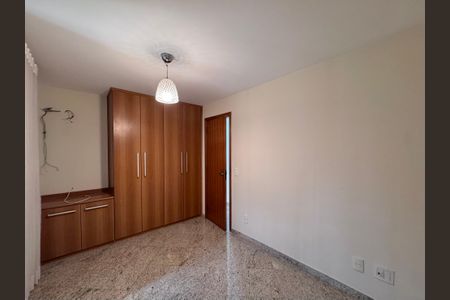 Apartamento para alugar com 100m², 3 quartos e 2 vagasSuíte