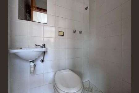 Apartamento para alugar com 100m², 3 quartos e 2 vagasCozinha e Área de Serviço - Banheiro