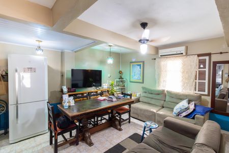 Casa à venda com 3 quartos, 130m² em Partenon, Porto Alegre