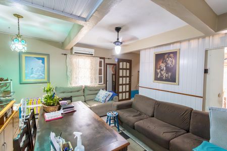 Casa à venda com 3 quartos, 130m² em Partenon, Porto Alegre