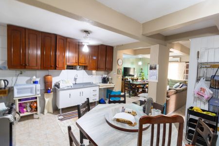 Casa à venda com 130m², 3 quartos e 1 vaga