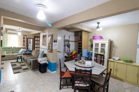 Casa à venda com 130m², 3 quartos e 1 vaga