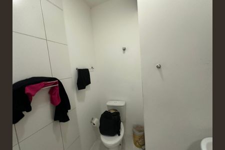 Apartamento à venda com 220m², 4 quartos e 3 vagasBanheiro de serviço
