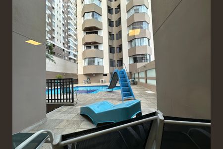 Apartamento à venda com 220m², 4 quartos e 3 vagasÁrea comum - Piscina