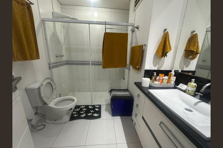 Apartamento à venda com 220m², 4 quartos e 3 vagasBanheiro