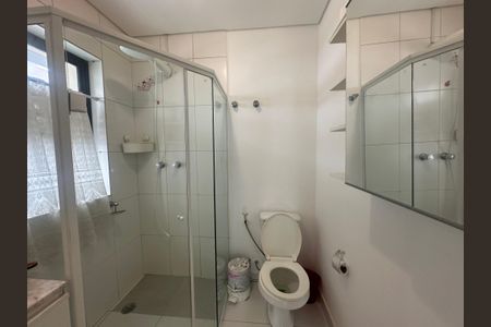Apartamento à venda com 220m², 4 quartos e 3 vagasBanheiro da Suíte 1
