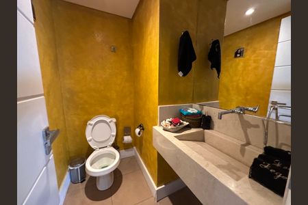 Apartamento à venda com 220m², 4 quartos e 3 vagasLavabo