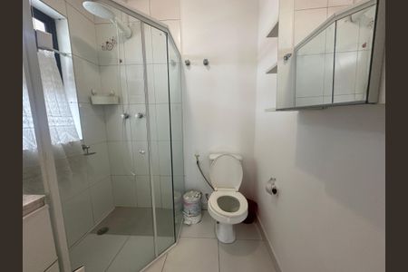 Apartamento à venda com 220m², 4 quartos e 3 vagasBanheiro da Suíte 1