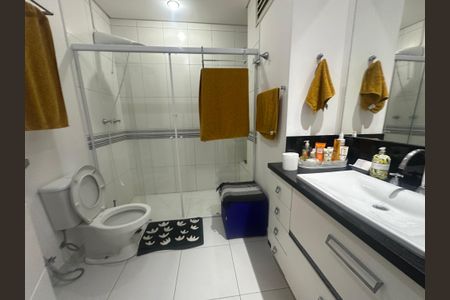 Apartamento à venda com 220m², 4 quartos e 3 vagasBanheiro