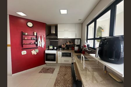 Apartamento à venda com 220m², 4 quartos e 3 vagasCozinha