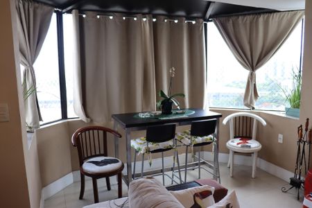 Apartamento à venda com 220m², 4 quartos e 3 vagasVaranda da Sala