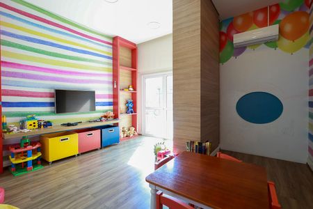 Apartamento para alugar com 92m², 2 quartos e 2 vagasÁrea comum - Brinquedoteca