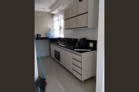 Cozinha de apartamento para alugar com 2 quartos, 38m² em Santos Dumont, São Leopoldo