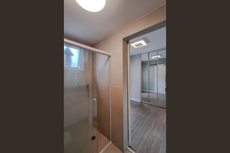 Apartamento à venda com 115m², 2 quartos e 2 vagas Apartamento à venda com 115m², 2 quartos e 2 vagasBanheiro da Suíte
