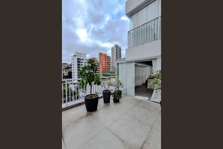 Apartamento à venda com 115m², 2 quartos e 2 vagas Apartamento à venda com 115m², 2 quartos e 2 vagasVaranda