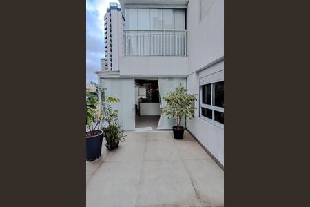 Apartamento à venda com 115m², 2 quartos e 2 vagas Apartamento à venda com 115m², 2 quartos e 2 vagasVaranda