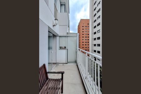 Apartamento à venda com 115m², 2 quartos e 2 vagas Apartamento à venda com 115m², 2 quartos e 2 vagasVaranda