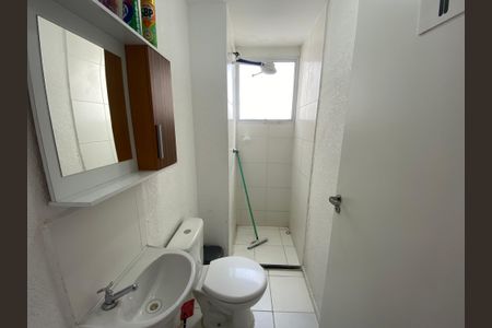 Apartamento para alugar com 44m², 2 quartos e sem vagaBanheiro