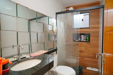 Casa para alugar com 90m², 3 quartos e 6 vagasBanheiro