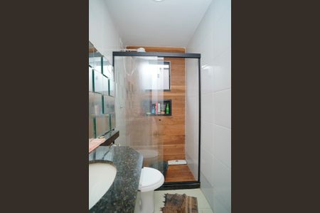 Casa para alugar com 90m², 3 quartos e 6 vagasBanheiro