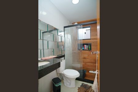 Casa para alugar com 90m², 3 quartos e 6 vagasBanheiro