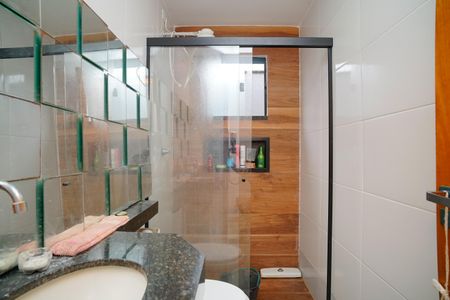 Casa para alugar com 90m², 3 quartos e 6 vagasBanheiro