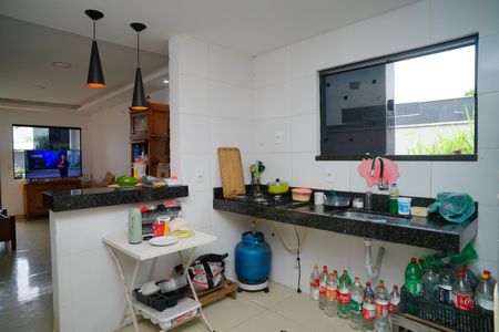 Casa para alugar com 90m², 3 quartos e 6 vagasCozinha