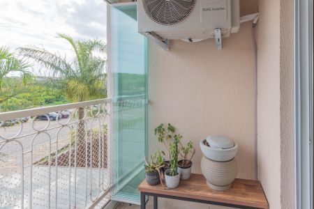 Apartamento para alugar com 70m², 2 quartos e 2 vagasSacada da Sala