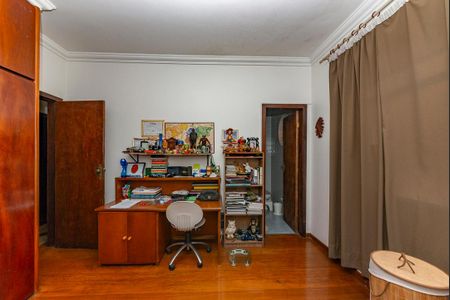 Casa para alugar com 551m², 5 quartos e 6 vagasSuíte 2