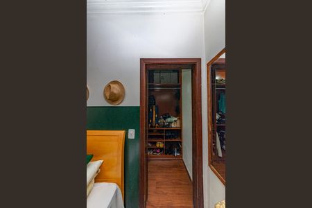 Casa para alugar com 551m², 5 quartos e 6 vagasCloset da suíte 1