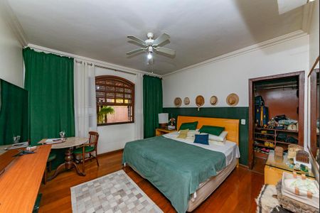 Casa para alugar com 551m², 5 quartos e 6 vagasSuíte 1