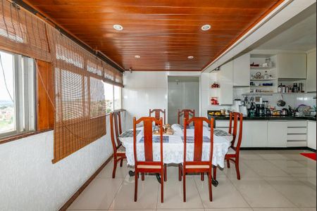 Casa para alugar com 551m², 5 quartos e 6 vagasCozinha