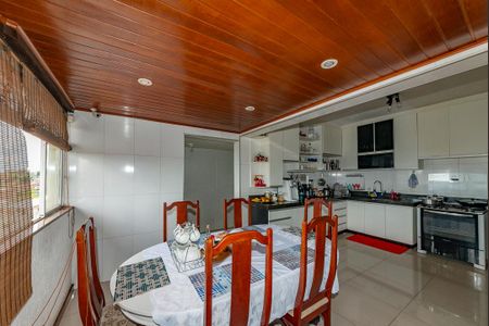 Casa para alugar com 551m², 5 quartos e 6 vagasCozinha